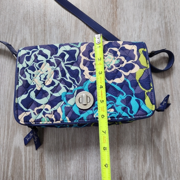 Vera Bradley Small Quilted Handbag Blue Floral Cotton Purse Crossbody - Picture 10 of 11